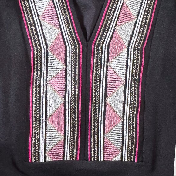WHBM White House Black Market Pink Aztec Embroidered V-Neck Knit Shift Dress XS - Picture 6 of 6